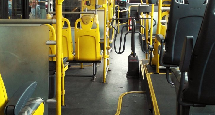 bus-empty-public-transportation-2261702.jpg